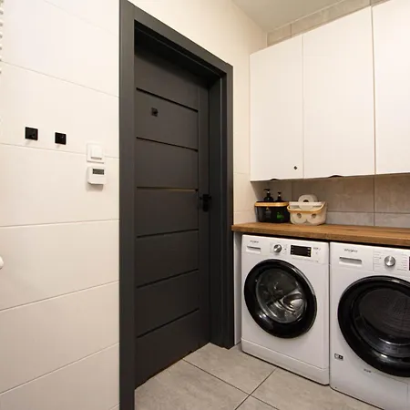 Premium Apartment