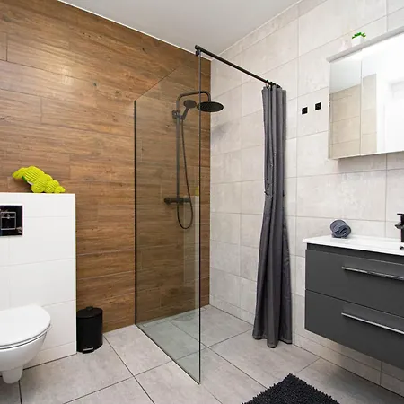 Premium Apartment *